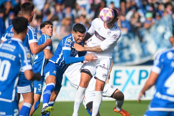 Godoy Cruz y Platense van por la histórica final de la Copa de la Liga
