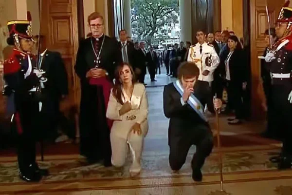 El presidente Javier Milei y sus ministros participan en la Catedral de una ceremonia interreligiosa