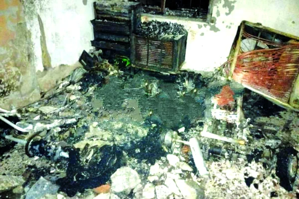 Una mujer quedó detenida tras incendiar la casa de su ex