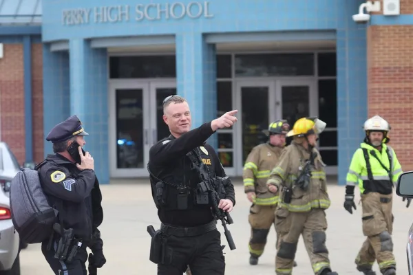Varios heridos de bala tras un tiroteo en un colegio secundario en EEUU