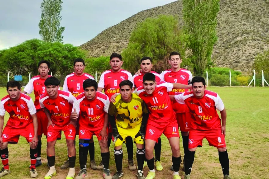 La Cuadra clasificó al ganar el clásico del Norte.