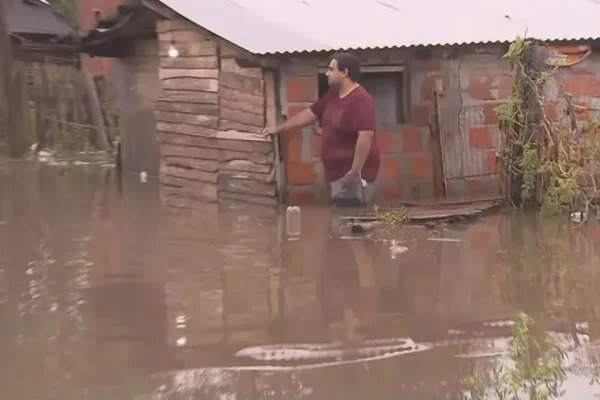 Corrientes bajo el agua: más de 800 evacuados en varias localidades