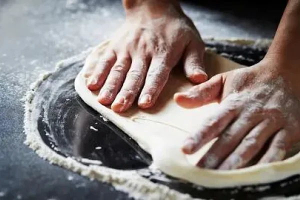 Día del Trabajador pizzero, pastelero, confitero, heladero y alfajorero: por qué se celebra cada 12 de enero