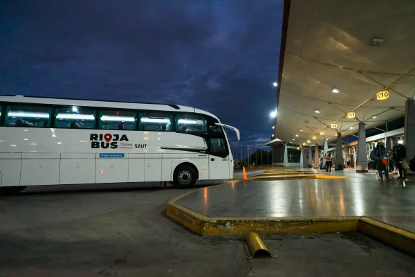 Riojabus tendrá servicios especiales al Chayero Sanagasteño