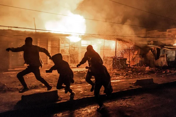 Tres muertos y más de 270 heridos en Kenia por un incendio tras una explosión de gas