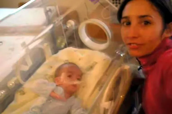 Catamarqueña adoptó un bebé que estaba a punto de morir pero en el último segundo  sucedió un milagro