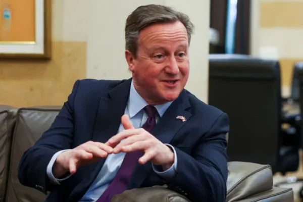 David Cameron prometió proteger las islas Malvinas y espera que sean británicas “para siempre”