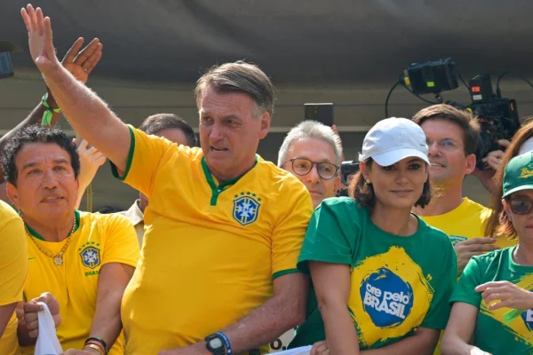 Bolsonaro denunció persecución y pidió amnistía para los acusados del golpe contra Lula