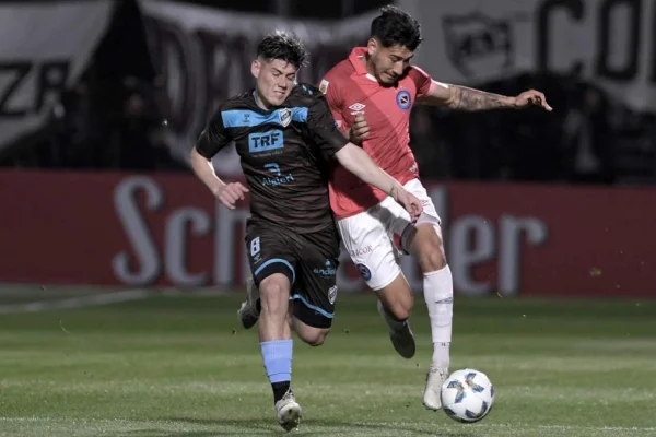 Argentinos Juniors busca trepar en la tabla en el duelo con Platense