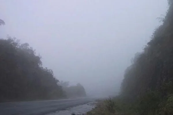 Por lluvia y niebla, reducir la velocidad en RN 38, en Cuesta del Totoral