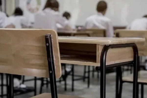 8M: El viernes habrá clases sin docentes mujeres en escuelas públicas