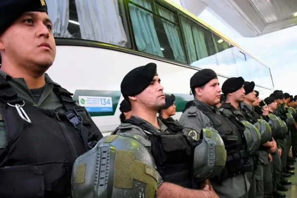 Rosario: el Gobierno busca modificar la ley de Seguridad Interior para potenciar el rol de las Fuerzas Armadas