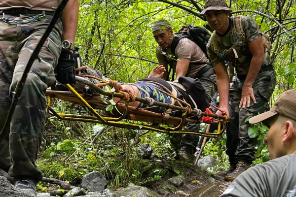 Quebrada de Abrastain: rescataron a una mujer que sufrió una fractura