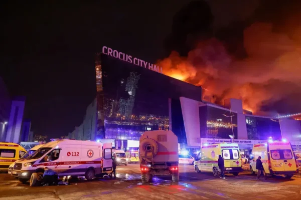 Más de 60 muertos y 115 hospitalizados en un ataque en Moscú