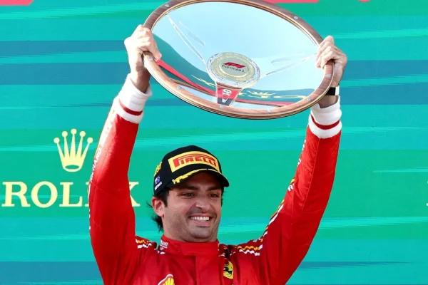 Carlos Sainz se quedó con el Gran Premio de Australia