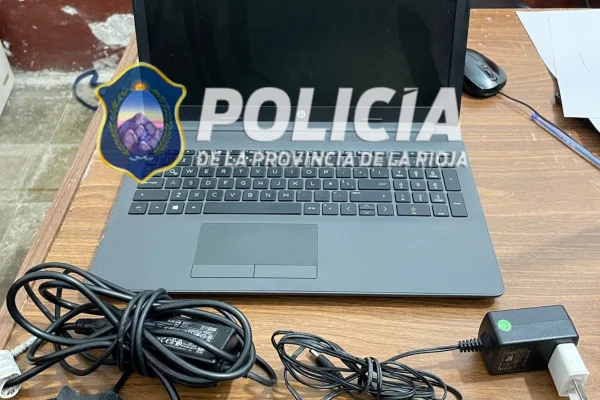 La Policía recuperó una PC robada en el barrio Joaquin V Gonzalez