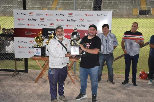 San Vicente, Independiente y los Diablitos se coronaron campeones en Vargas