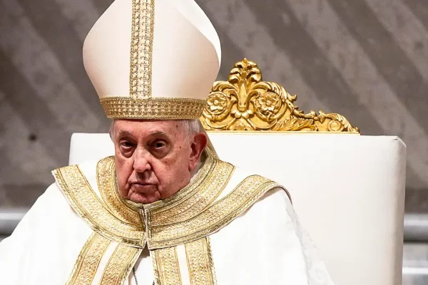 El papa Francisco presidirá la Vigilia del Sábado Santo tras renunciar al Vía Crucis para cuidar su salud