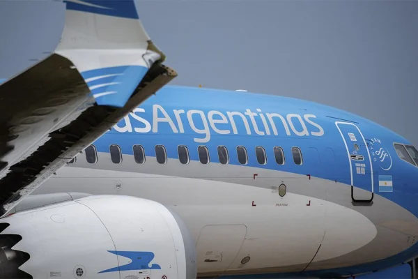 Aerolíneas Argentinas da de baja una nueva ruta