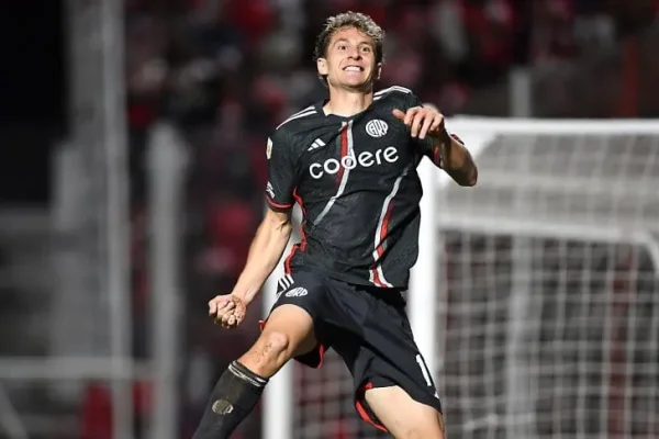 Con un hattrick de Facundo Colidio, River Plate venció a Instituto y se clasificó a los cuartos de final de la Copa de la Liga