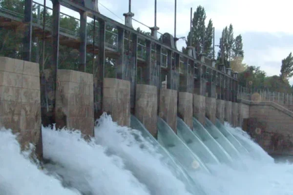 Río Negro: encontraron un cadáver en la usina hidroeléctrica Cinco Saltos