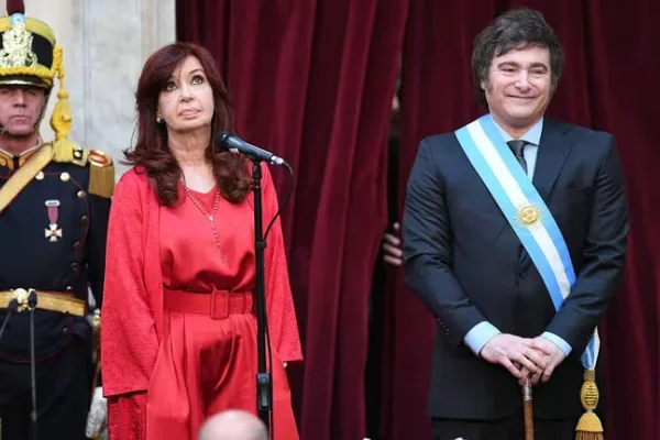 Javier Milei le respondió a CFK: “¿De qué sirve lo que estamos haciendo? Para reconstruir el país que destruyeron”