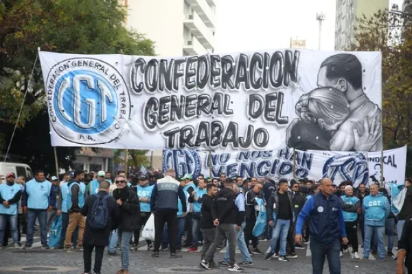 Marcha por el Día del Trabajador: comenzó la concentración de sindicatos y organizaciones sociales en el centro porteño