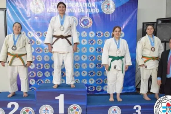 La judoca riojana Ana Paula Robledo se coronó en el Campeonato Nacional de Judo