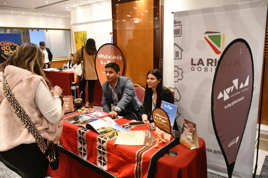 Montaron un stand informativo Montaron un stand informativo