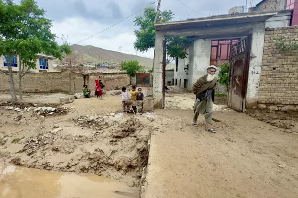 Afganistán: inundaciones causaron al menos 300 muertes
