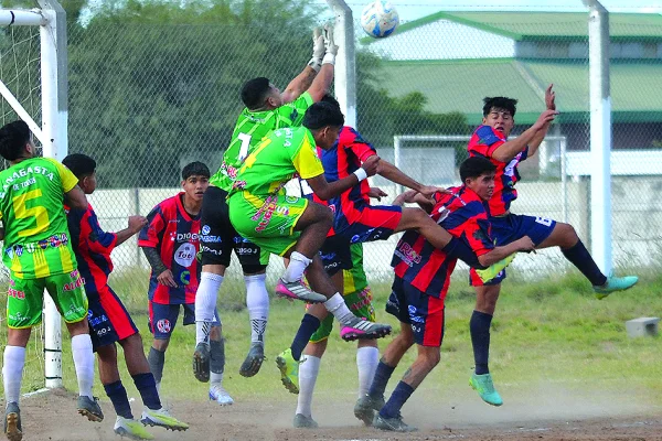 Debut victorioso para San Lorenzo en el Torneo de la “B”