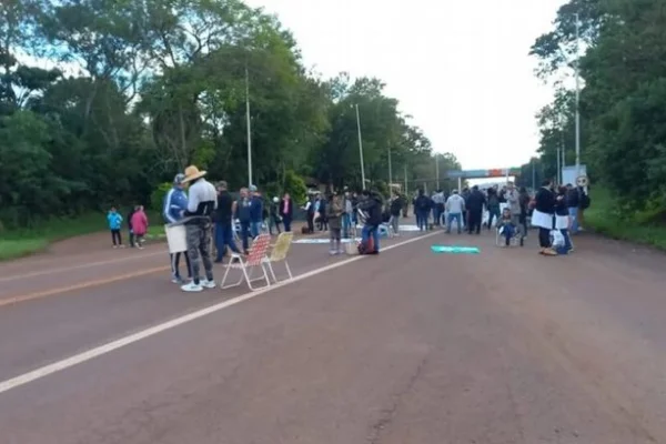 Crece la protesta de los policías en Misiones: se sumaron médicos y docentes