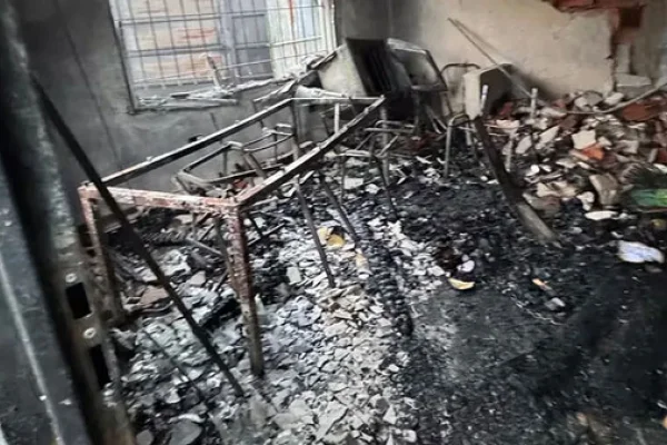 Roban y prenden fuego un hogar de niños: 18 chicos fueron hospitalizados