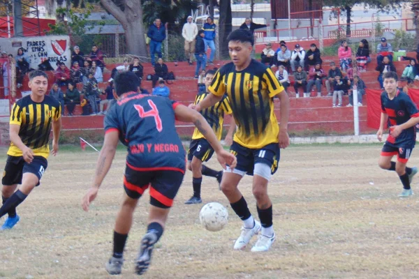 El Rojinegro de Sañogasta se durmió y Estrella se lo empató