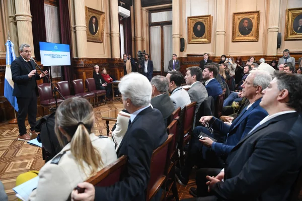 Intendentes expusieron sobre la situación de los subsidios al transporte