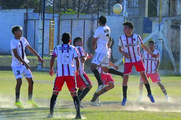 Festejos para Unión y Alas Argentinas que sueñan con el ascenso