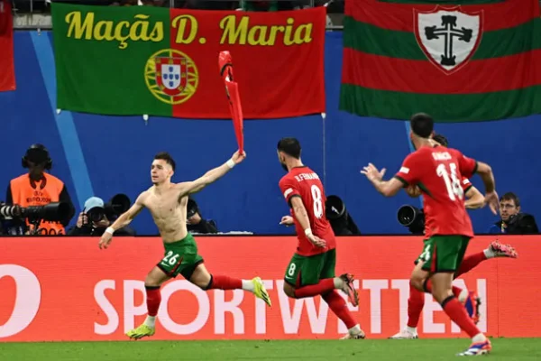 Portugal respiró en el final ante República Checa