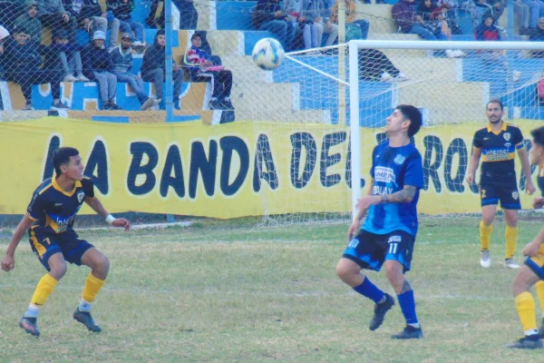 Joaquín dejó sin invicto a Los Andes y es el único líder de la Zona A