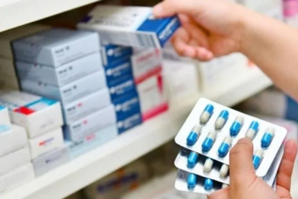 El Colegio de Farmacéuticos celebró el fallo judicial que suspendió el expendio de medicamentos de venta libre fuera de las farmacias