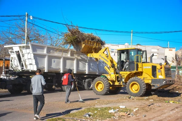 Municipio erradicó microbasurales y pone en valor la Avenida Rivadavia