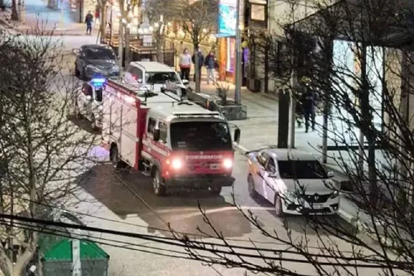 Tragedia en Bariloche: un egresado murió tras caer del sexto piso de un hotel