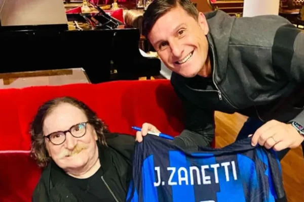Zanetti estuvo con Charly: la intimidad del encuentro menos pensado
