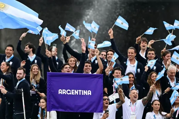 Juegos Olímpicos: así fue la aparición de la delegación argentina en la ceremonia inaugural de París 2024