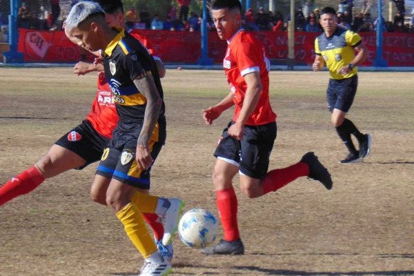 Defensores de la Plata lo ganó en el final y sube en la tabla