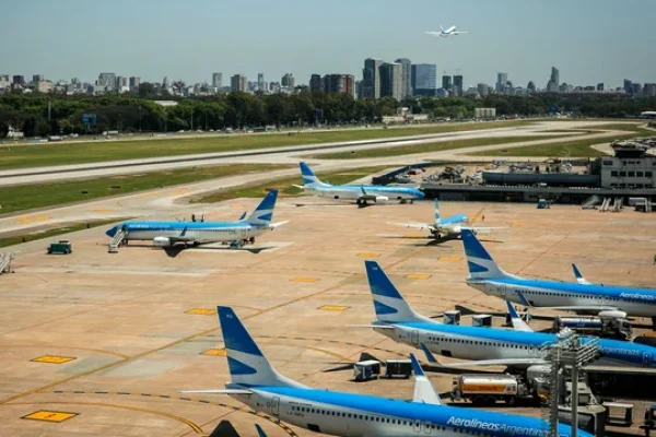 Normalizan vuelos de Aerolíneas Argentinas tras falla técnica en el sistema