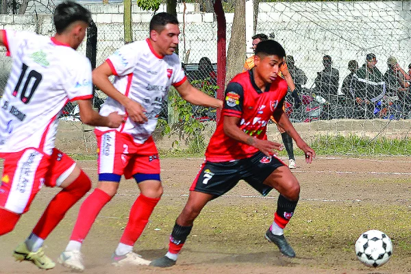 Andino volvió al triunfo y se acomoda en la tabla