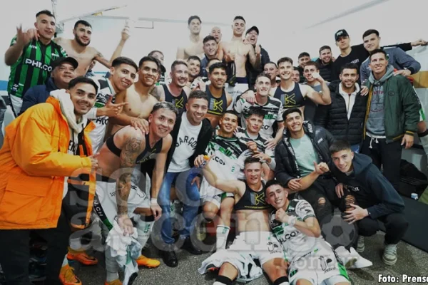 Nueva Chicago ganó con lo justo y está en la pelea de la zona