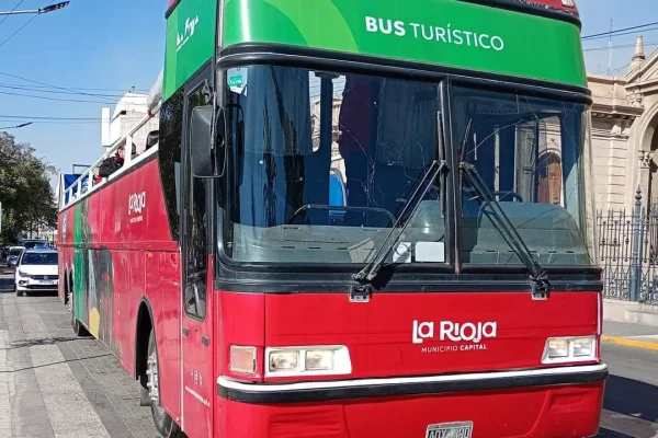 Mes de las Infancias: Los niños podrán viajar gratis en el Bus Turístico