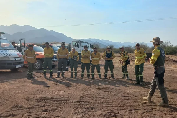 Continúa la lucha contra el Incendio en el Cordón del Velasco