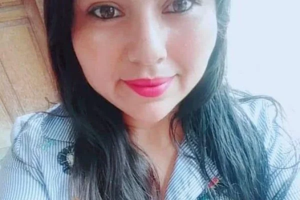 La joven Larrahona está grave y piden cadena de oración